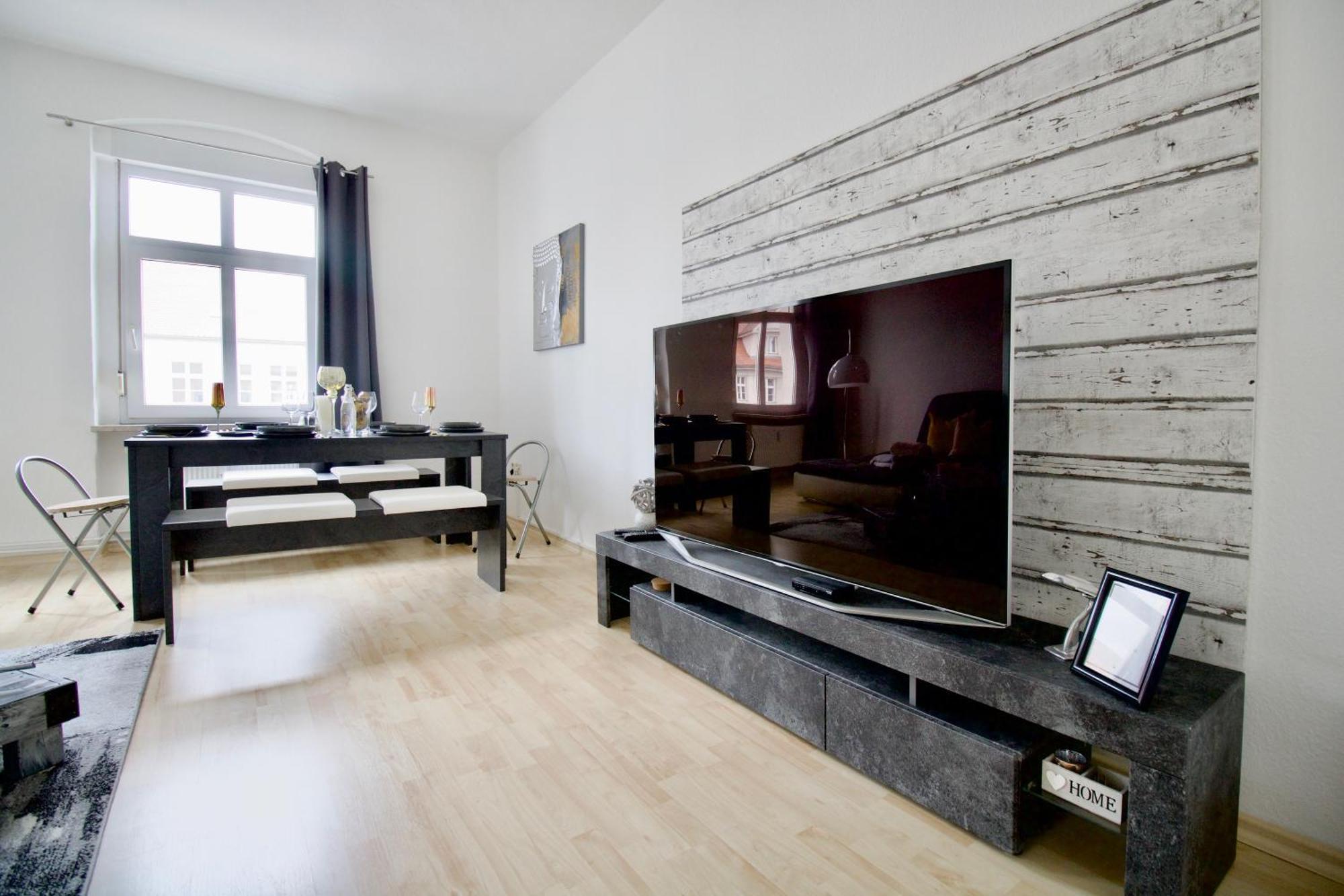 Gemuetliches Innenstadtnest, Zentrale Lage, 88Qm, Kostenfreier Parkplatz, Fuer Bis Zu 6 Personen Cottbus Exterior foto