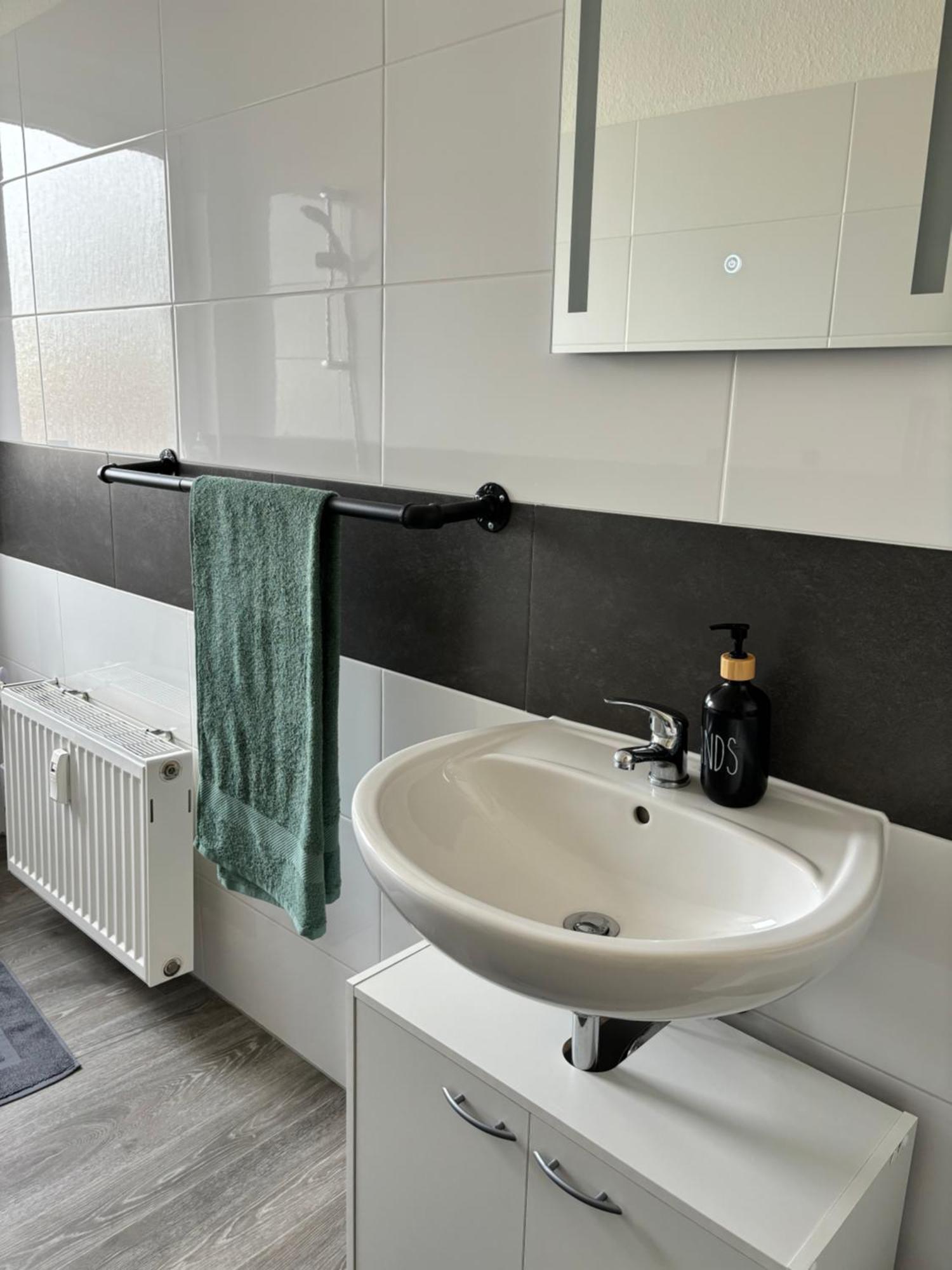 Gemuetliches Innenstadtnest, Zentrale Lage, 88Qm, Kostenfreier Parkplatz, Fuer Bis Zu 6 Personen Cottbus Exterior foto